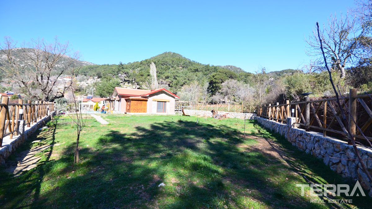 Formidable Maison Sur Terrain Privé de 1000 m2 à Üzümlü Fethiye - 49405