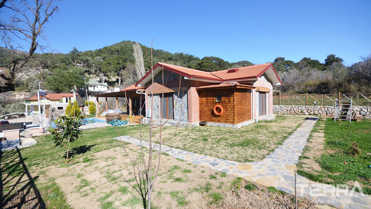 Formidable Maison Sur Terrain Privé de 1000 m2 à Üzümlü Fethiye - 49408