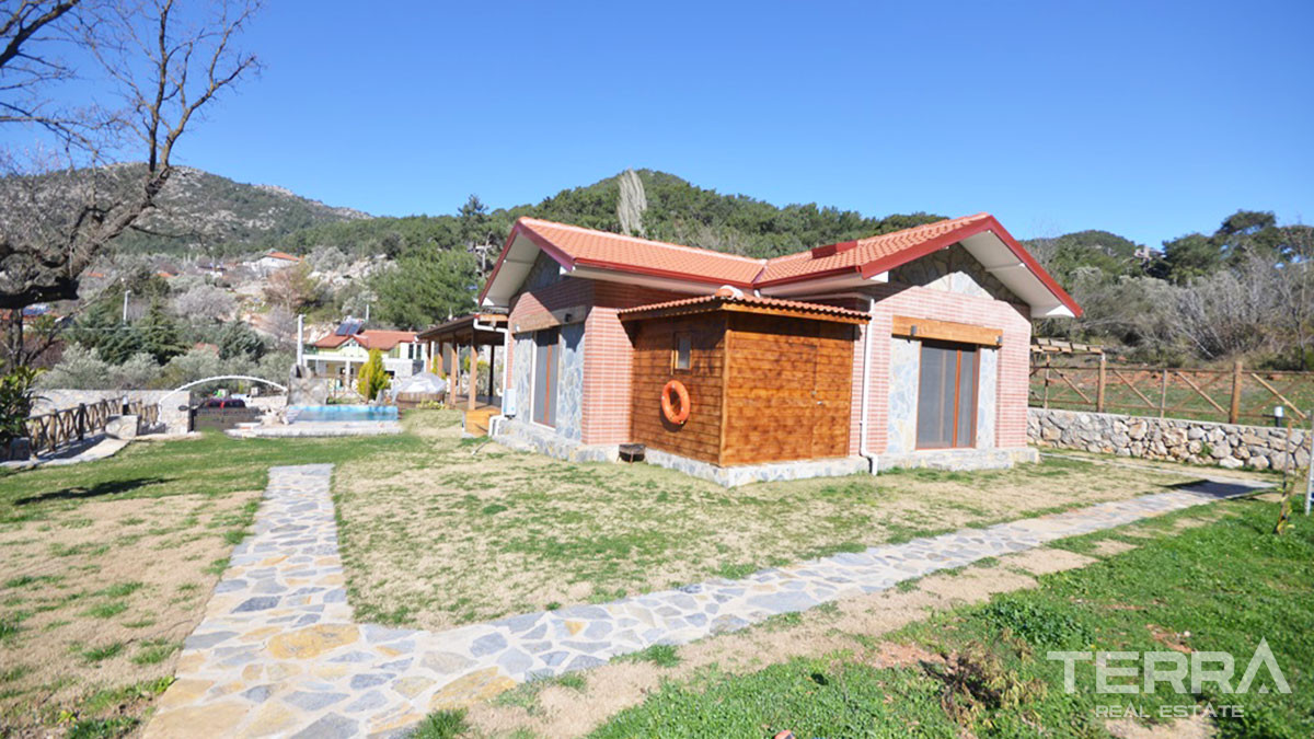 Formidable Maison Sur Terrain Privé de 1000 m2 à Üzümlü Fethiye - 49409