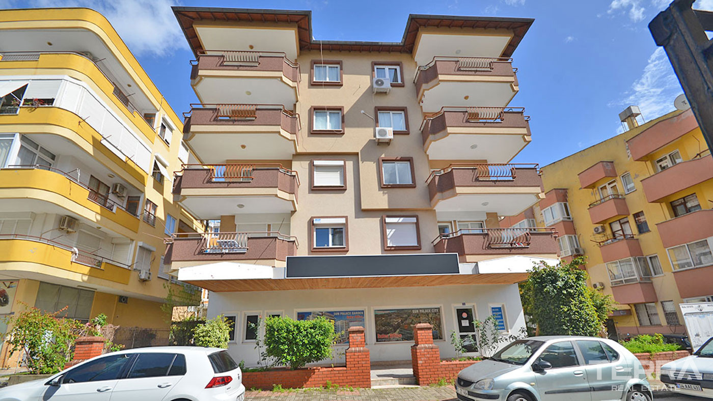 Spacious 3-Bed Resale Apartment Close to the Beach in Alanya City - 50381