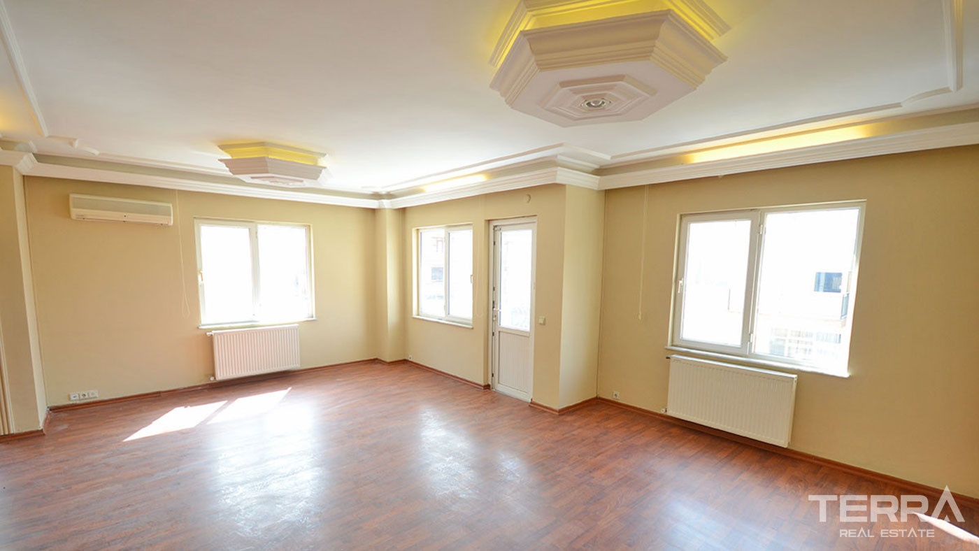Spacious 3-Bed Resale Apartment Close to the Beach in Alanya City - 50382