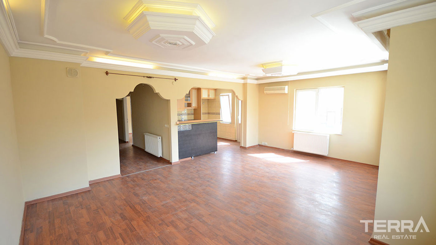 Spacious 3-Bed Resale Apartment Close to the Beach in Alanya City - 50384