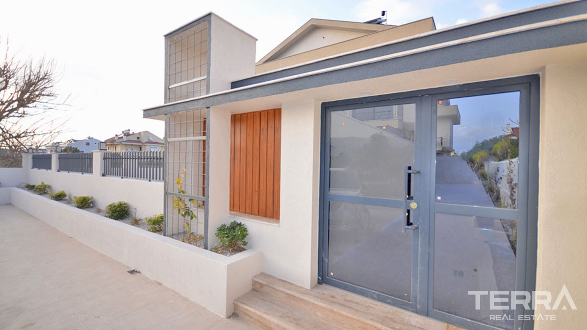 Villa With a Swimming Pool for Sale Close to the Beach in Fethiye Town - 50414