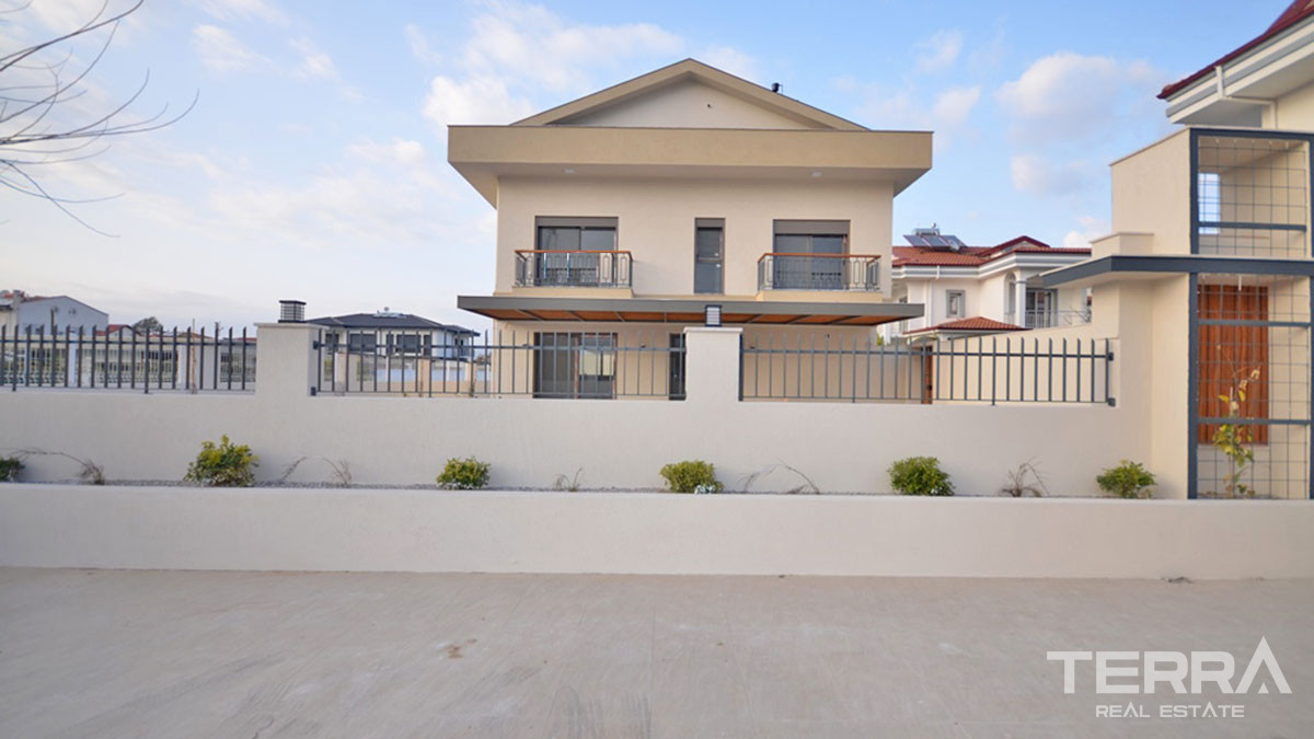 Villa With a Swimming Pool for Sale Close to the Beach in Fethiye Town - 50418