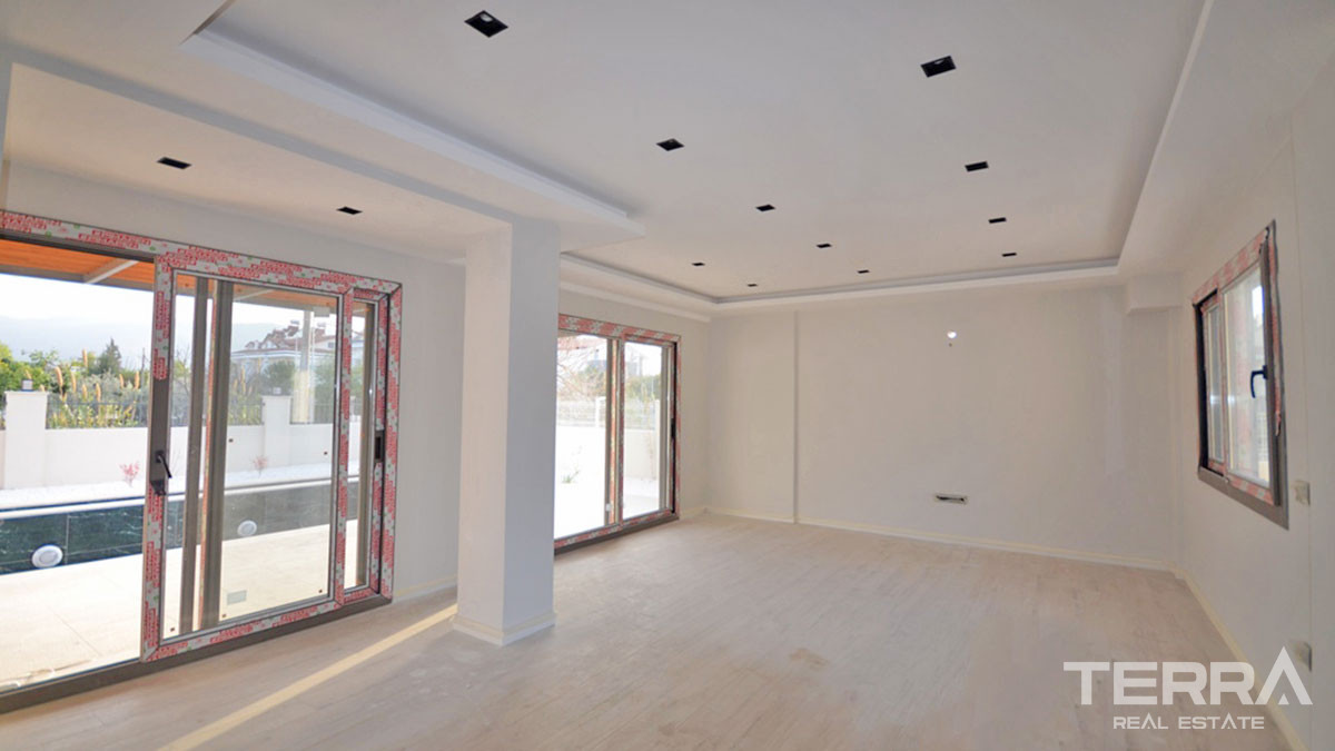 Villa With a Swimming Pool for Sale Close to the Beach in Fethiye Town - 50421