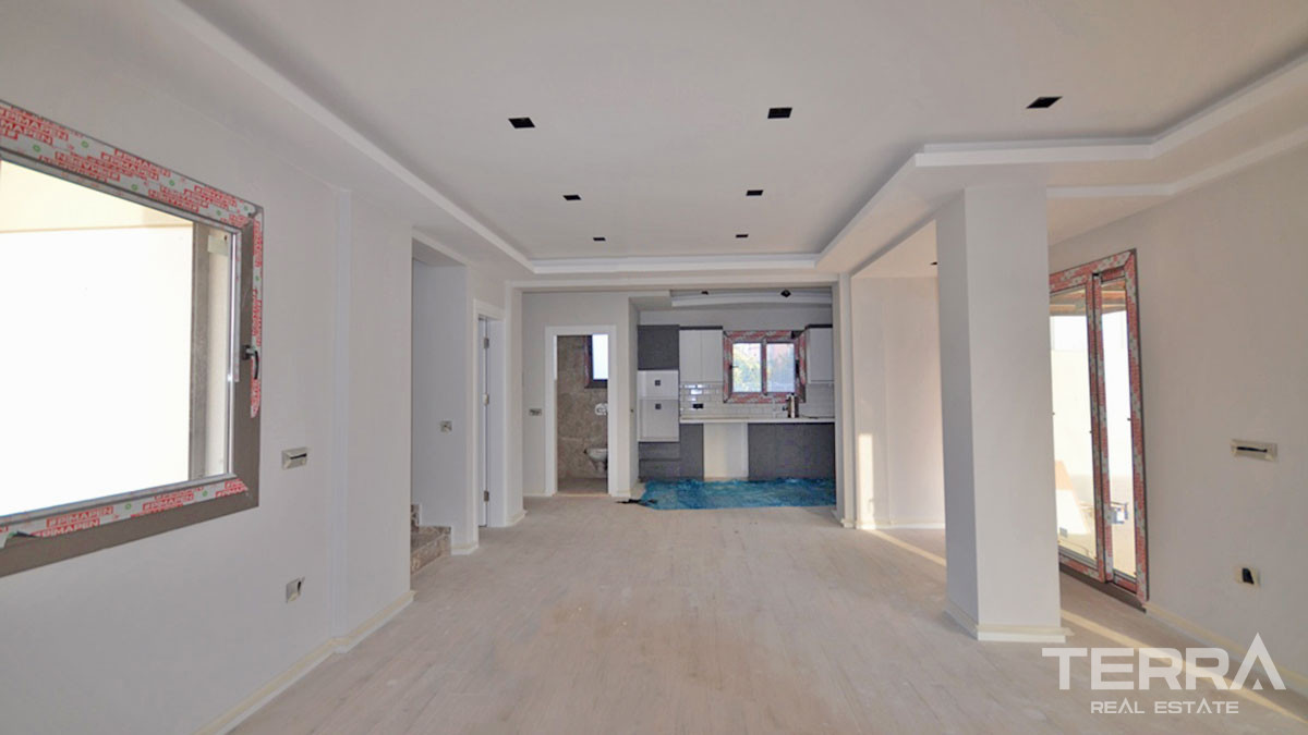 Villa With a Swimming Pool for Sale Close to the Beach in Fethiye Town - 50422