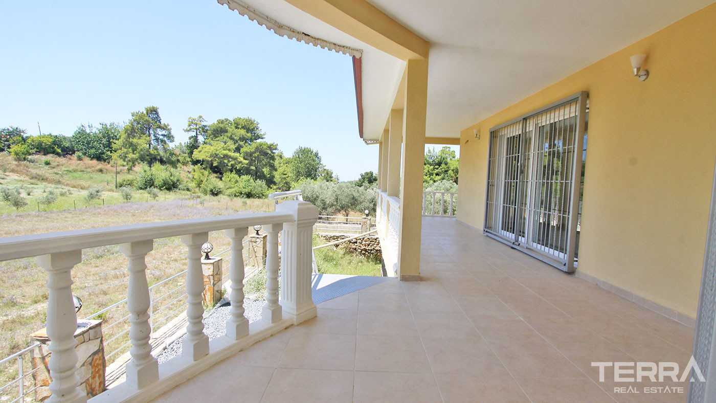 Detached Villa with Large Plot for Sale in Avsallar Alanya - 50452