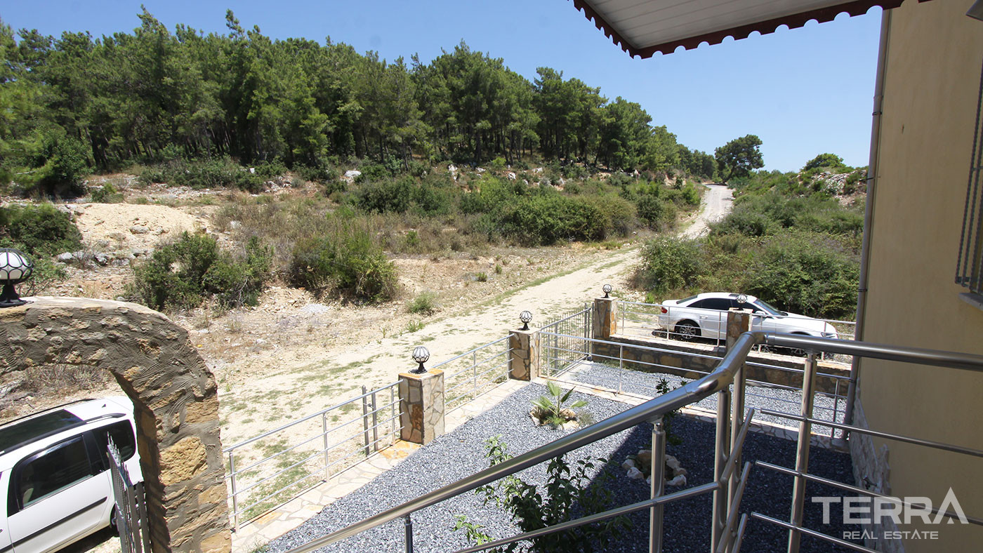 Detached Villa with Large Plot for Sale in Avsallar Alanya - 50466