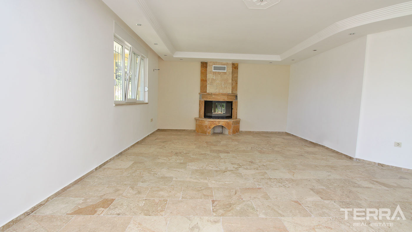 Detached Villa with Large Plot for Sale in Avsallar Alanya - 50476