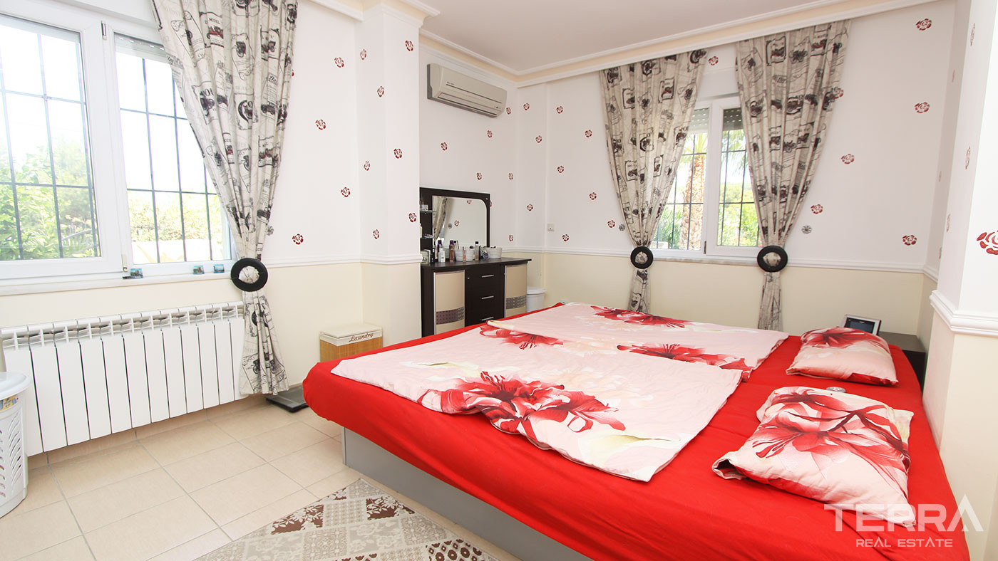 Furnished Detached Villa with Swimming Pool to Buy in Avsallar Alanya - 50525