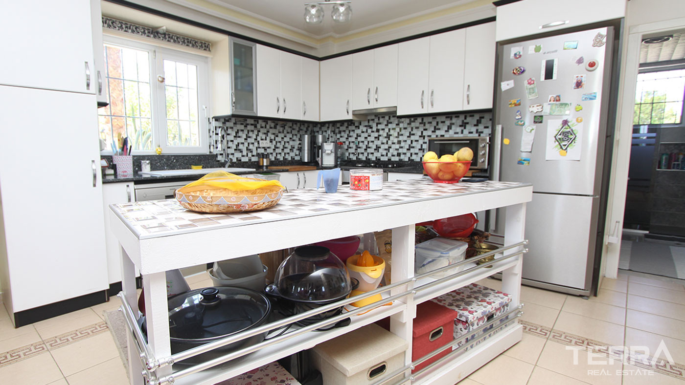 Furnished Detached Villa with Swimming Pool to Buy in Avsallar Alanya - 50530