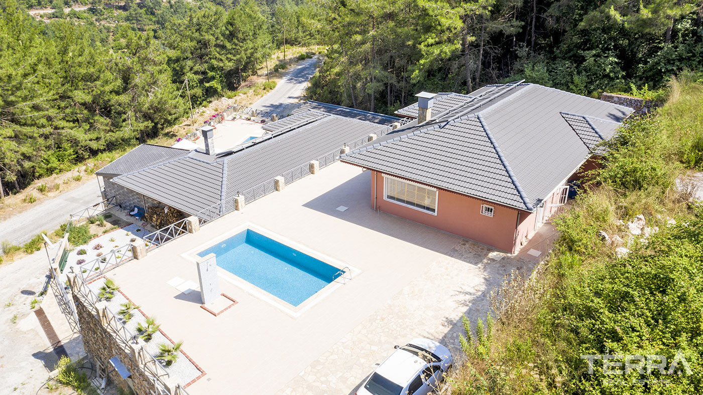 Resale Alanya Tepe Bungalow with Mountain View and a Separate Kitchen - 50598