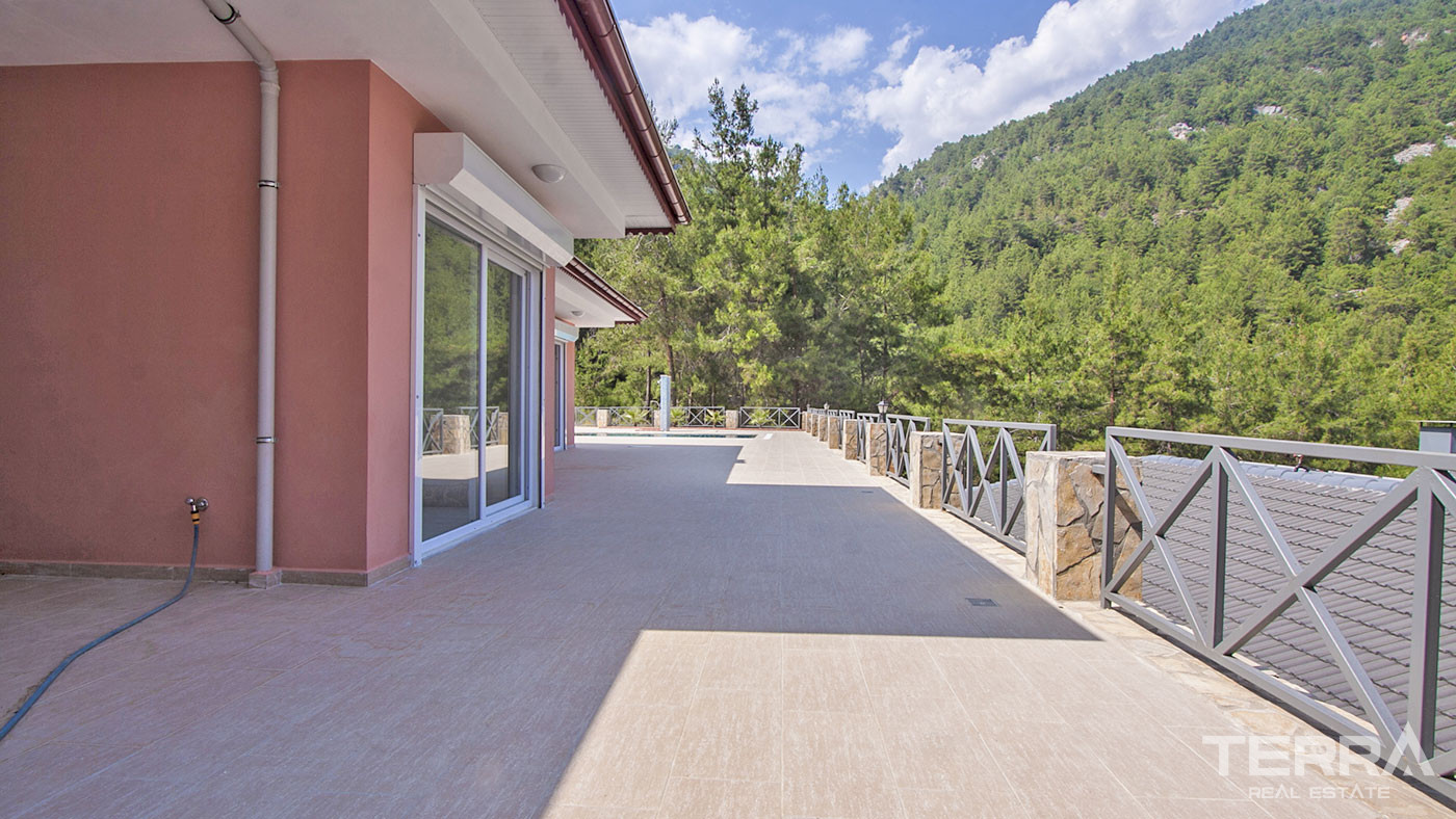 Resale Alanya Tepe Bungalow with Mountain View and a Separate Kitchen - 50604