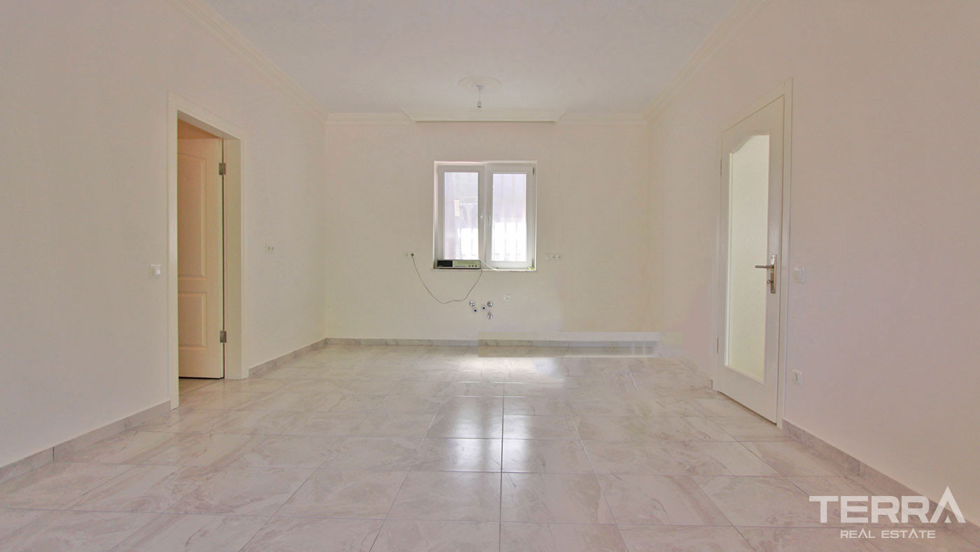 Resale Alanya Tepe Bungalow with Mountain View and a Separate Kitchen - 50623