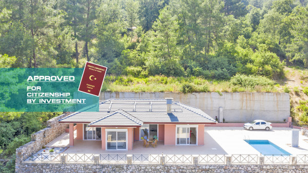 Resale Alanya Tepe Bungalow with Mountain View and a Separate Kitchen