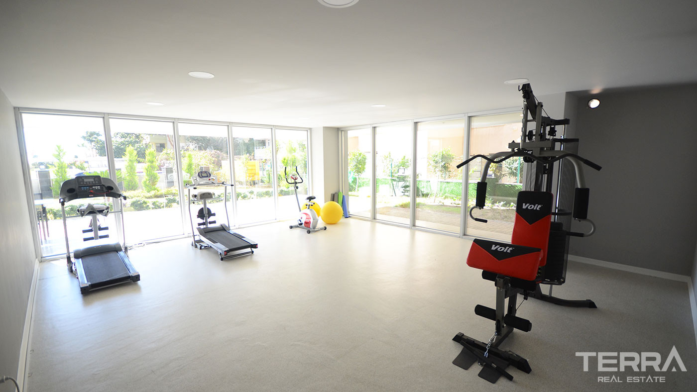 Bargain 3-Bed Apartments for Sale 50m From the Beach in Alanya Center - 50960