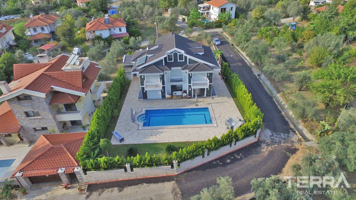 Excellent 9-Bedroom Villa with Nature View Resale in Fethiye Göcek - 51141