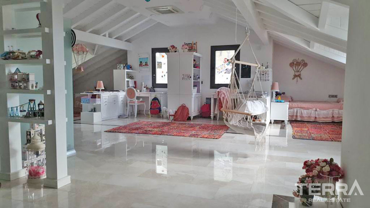 Excellent 9-Bedroom Villa with Nature View Resale in Fethiye Göcek - 51161