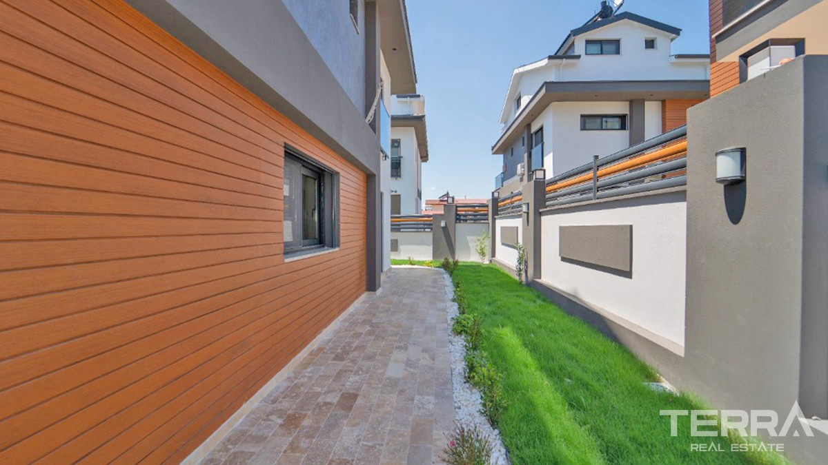 Modern Villas with Large Pool For Sale in Çiftlik Çaliş Fethiye - 55745