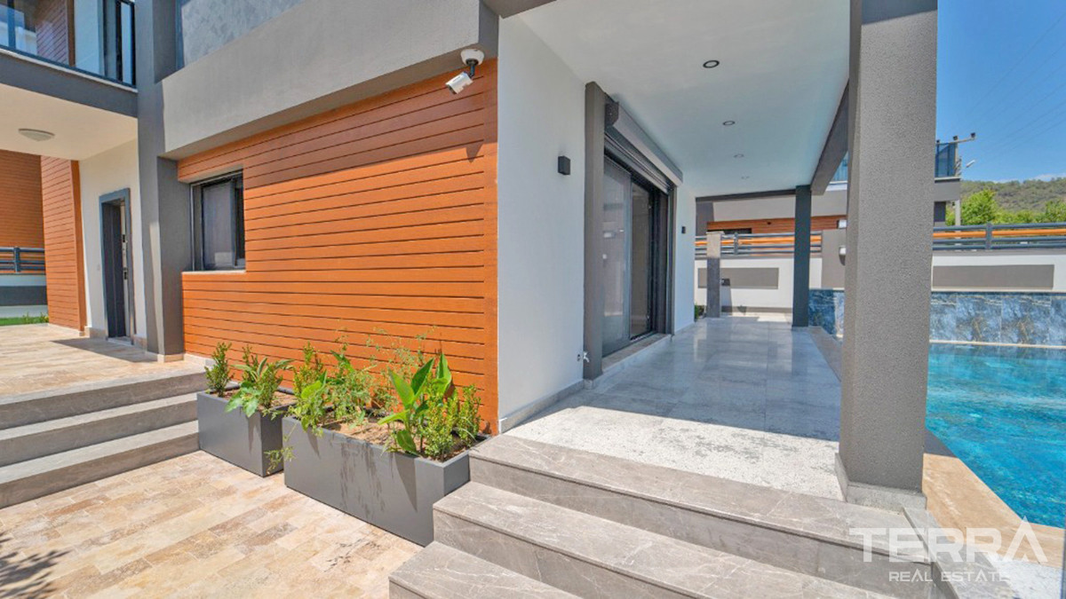 Modern Villas with Large Pool For Sale in Çiftlik Çaliş Fethiye - 55746