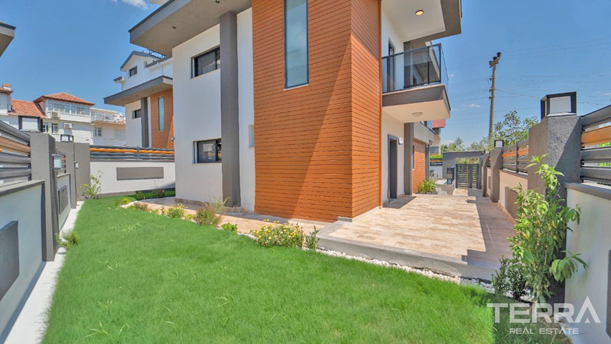 Modern Villas with Large Pool For Sale in Çiftlik Çaliş Fethiye - 55750