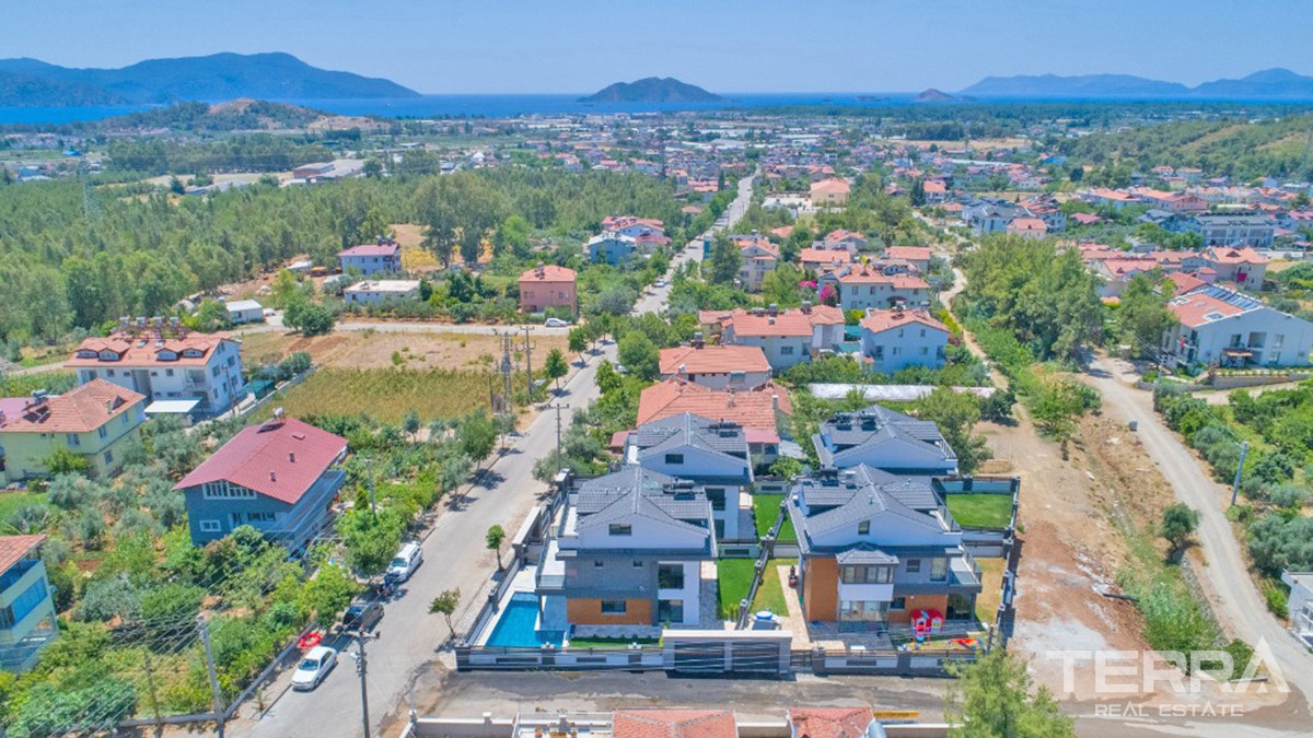 Modern Villas with Large Pool For Sale in Çiftlik Çaliş Fethiye - 55754