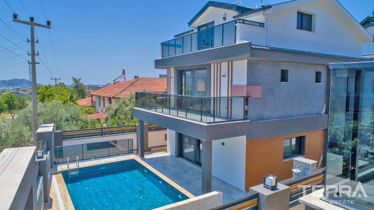 Modern Villas with Large Pool For Sale in Çiftlik Çaliş Fethiye - 55759