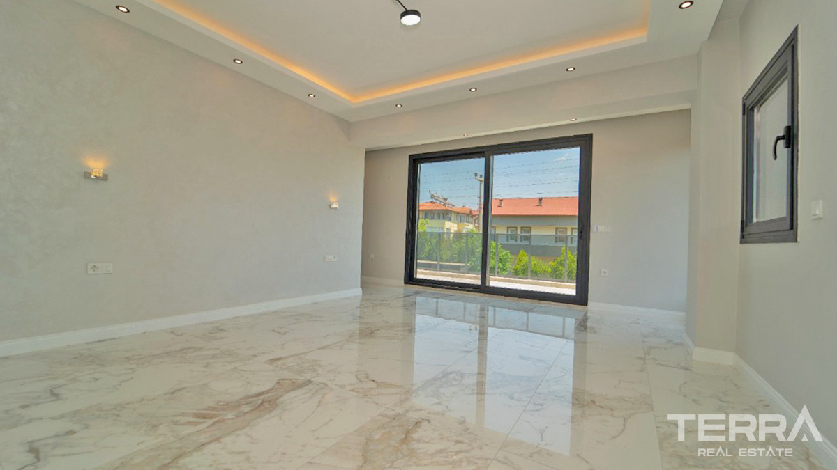 Modern Villas with Large Pool For Sale in Çiftlik Çaliş Fethiye - 55760
