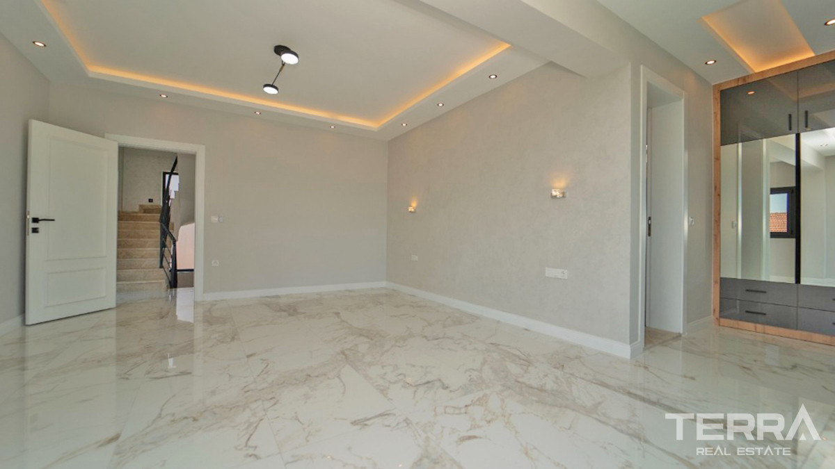 Modern Villas with Large Pool For Sale in Çiftlik Çaliş Fethiye - 55762