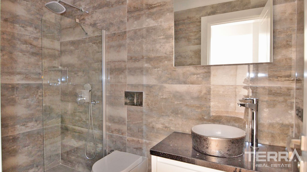 New Villa with an Outdoor & Indoor Pool for Sale in Ovacık Fethiye - 51405