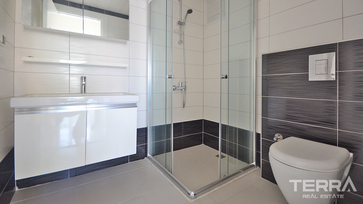 2-Bed Apartment in Alanya Cikcilli in a Luxury Crystal Garden - 51852