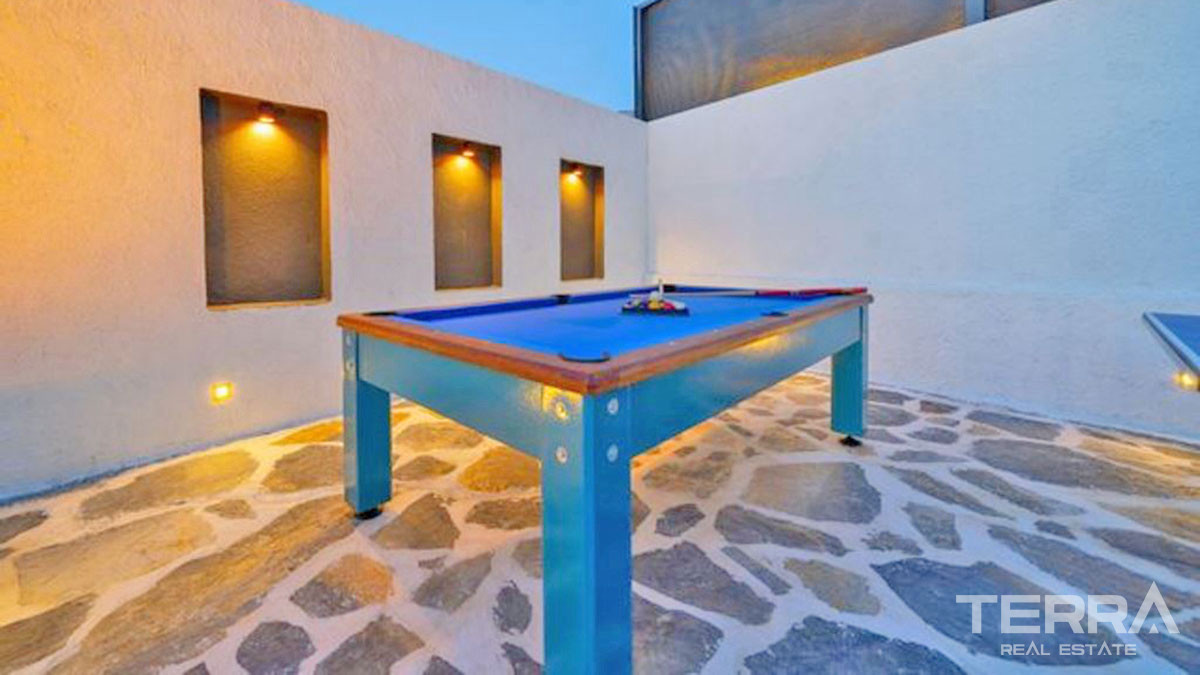 Luxury Villa with Large Swimming Pool and Jacuzzi in Fethiye - 51877
