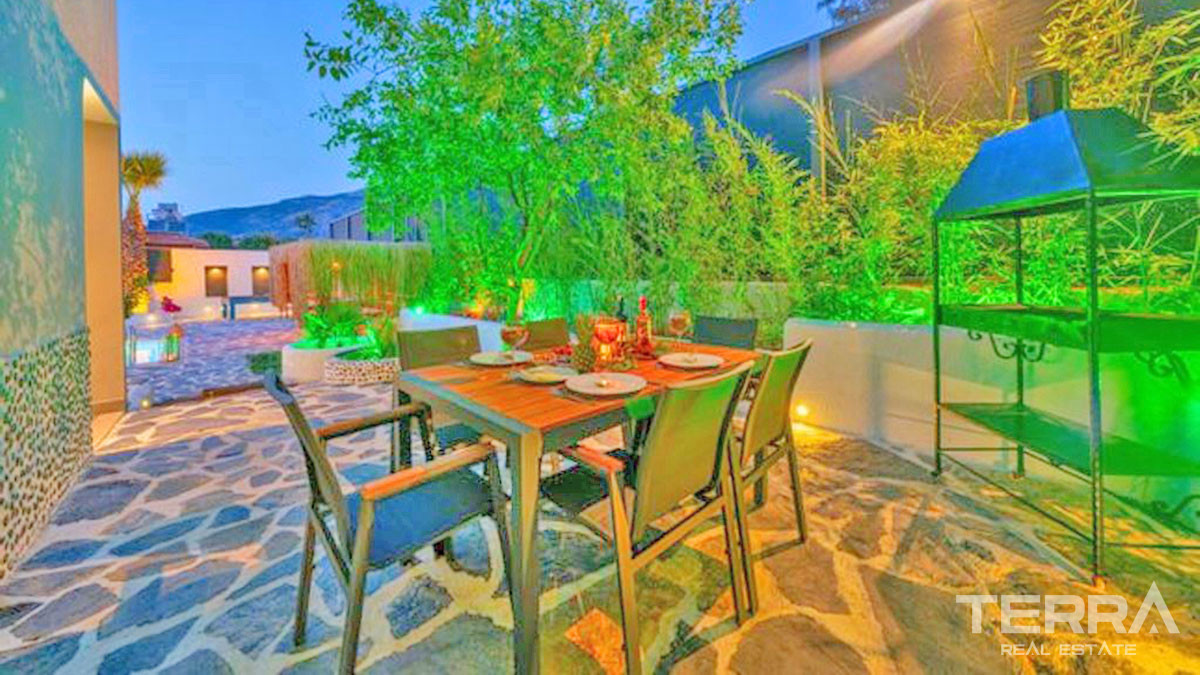 Luxury Villa with Large Swimming Pool and Jacuzzi in Fethiye - 51878