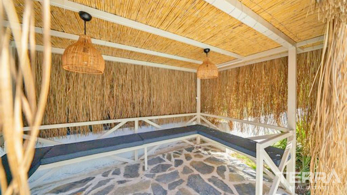Luxury Villa with Large Swimming Pool and Jacuzzi in Fethiye - 51882