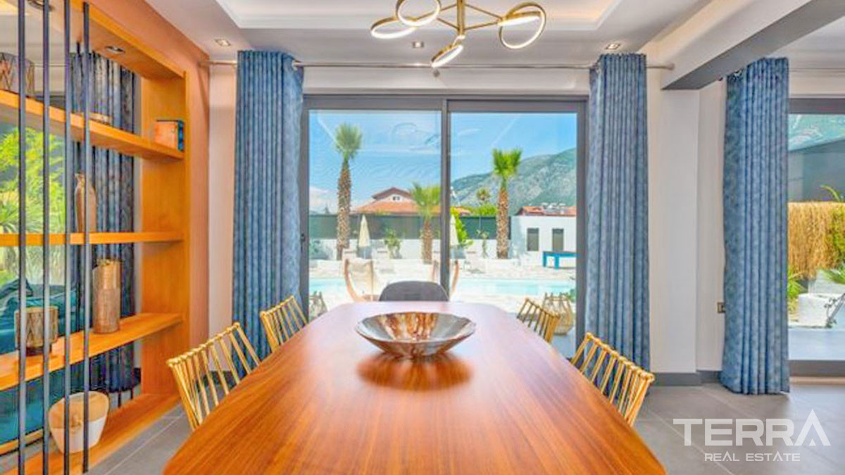 Luxury Villa with Large Swimming Pool and Jacuzzi in Fethiye - 51888