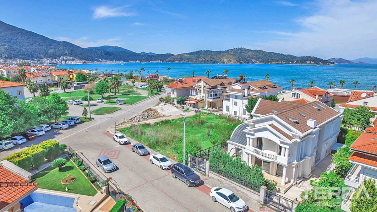 Villa Prête-à-Vivre Avec 5 Chambres et Piscine Privée à Fethiye - 52141