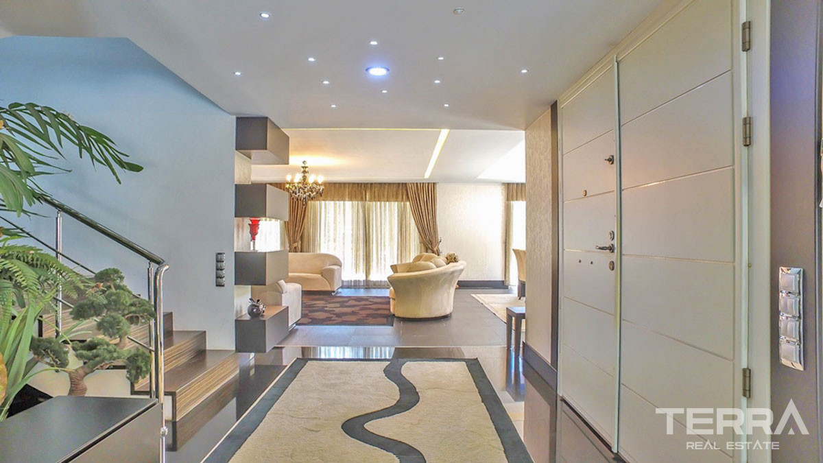 Villa Prête-à-Vivre Avec 5 Chambres et Piscine Privée à Fethiye - 52160