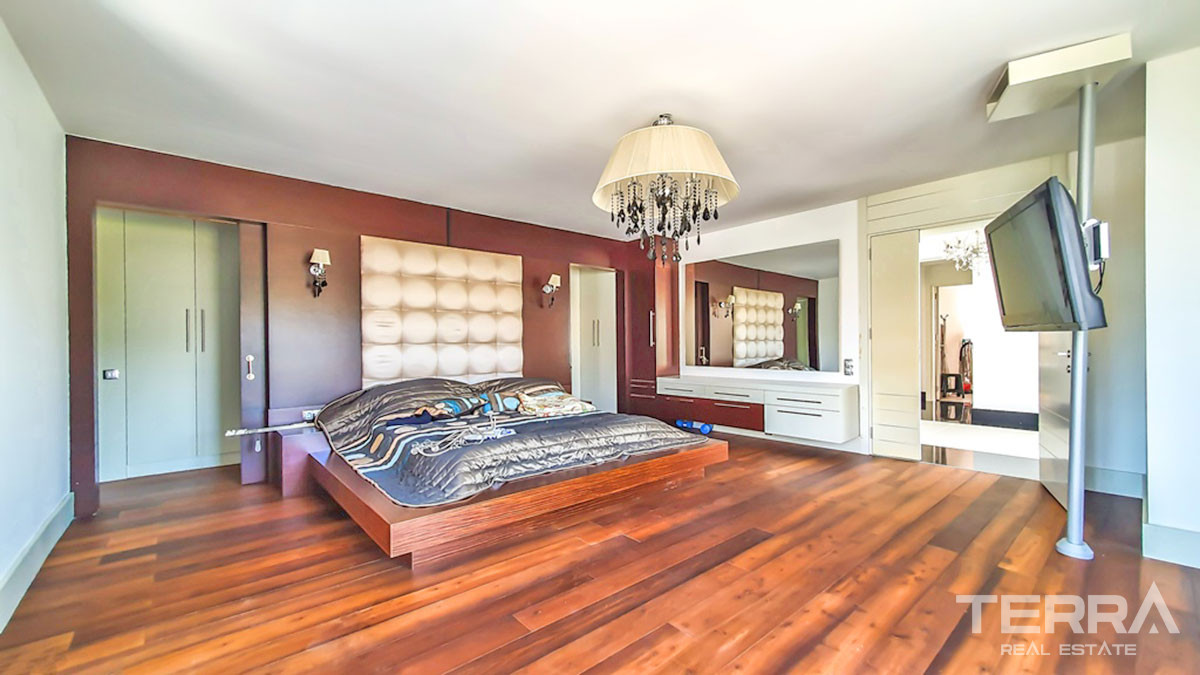 Villa Prête-à-Vivre Avec 5 Chambres et Piscine Privée à Fethiye - 52162