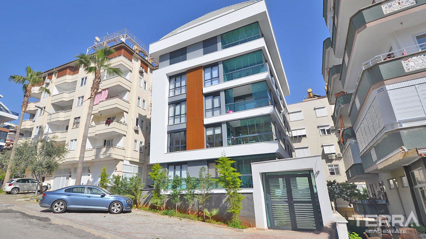 Apartment in Alanya City Center Within Walking Distance to the Beach