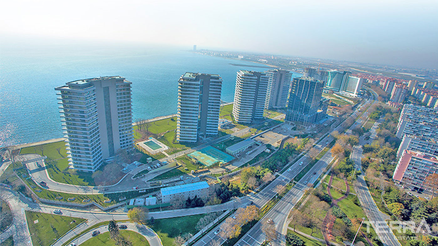 Sea View Istanbul Apartments Close to the Marina in Yalı Ataköy