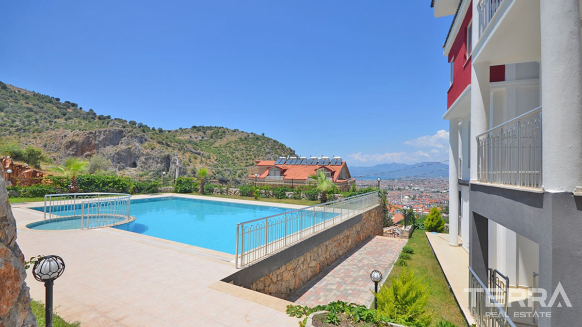 4-Bedroom Sea View Apartment with Shared Pool in Taşyaka, Fethiye - 54398