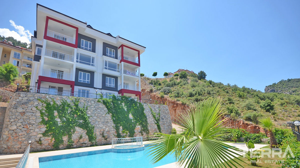 4-Bedroom Sea View Apartment with Shared Pool in Taşyaka, Fethiye - 54397