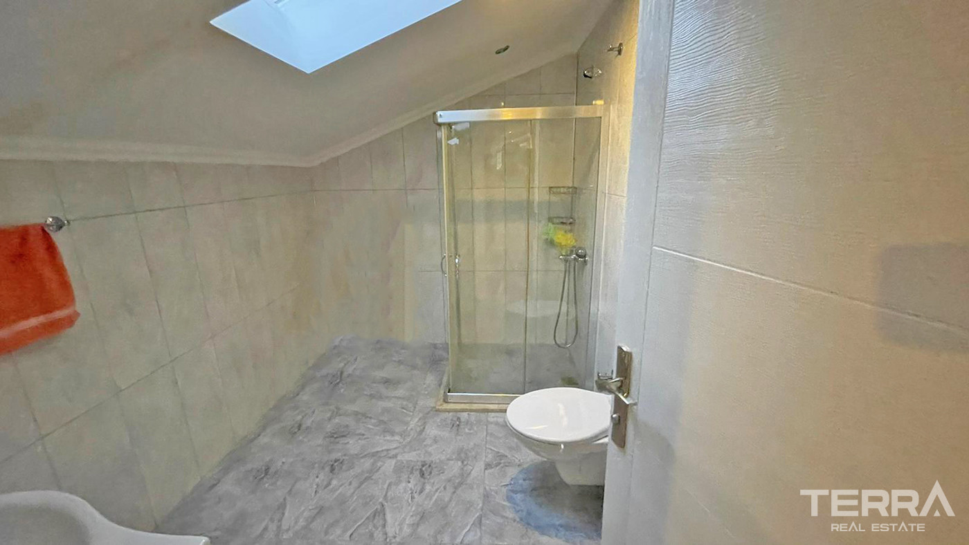 4-Bedroom Sea View Apartment with Shared Pool in Taşyaka, Fethiye - 56730