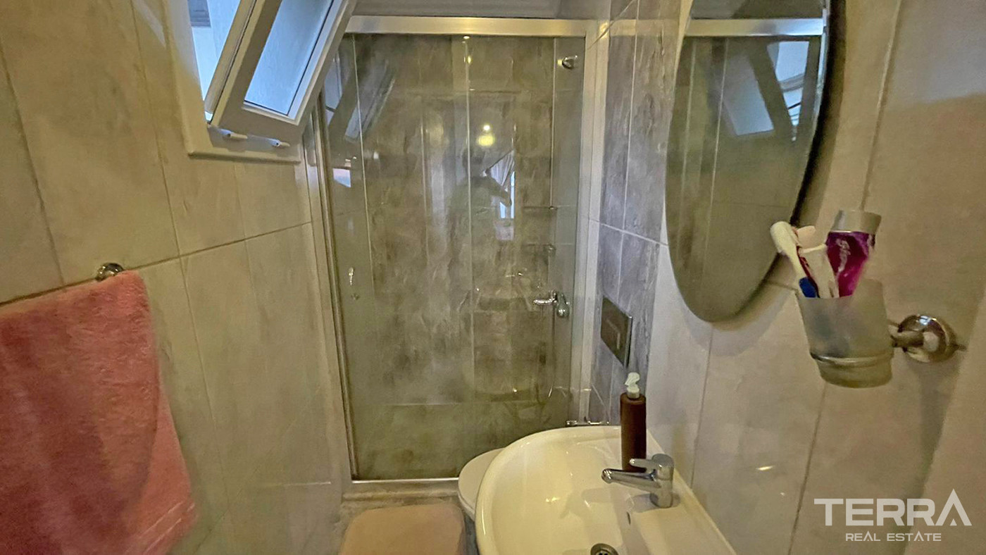 4-Bedroom Sea View Apartment with Shared Pool in Taşyaka, Fethiye - 56734