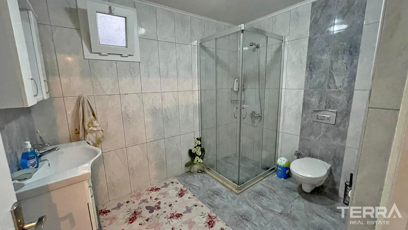 4-Bedroom Sea View Apartment with Shared Pool in Taşyaka, Fethiye - 56737