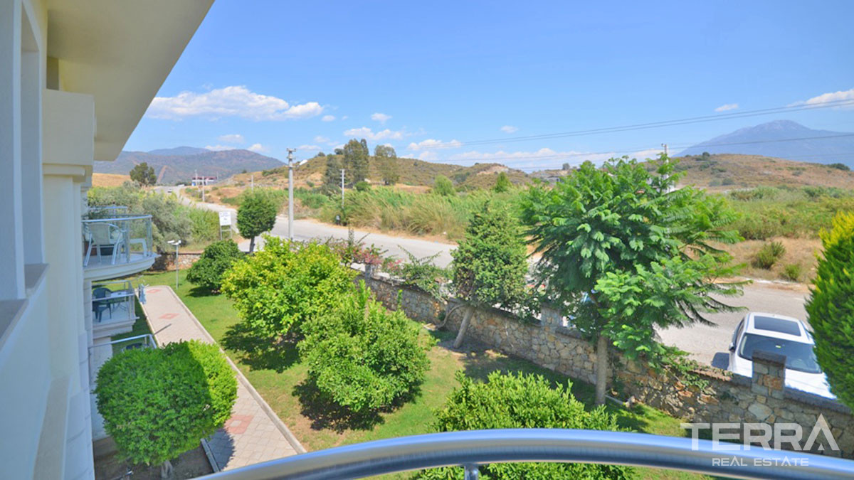 Resale Apartment with Shared Swimming Pool in Fethiye, Caliş - 55074