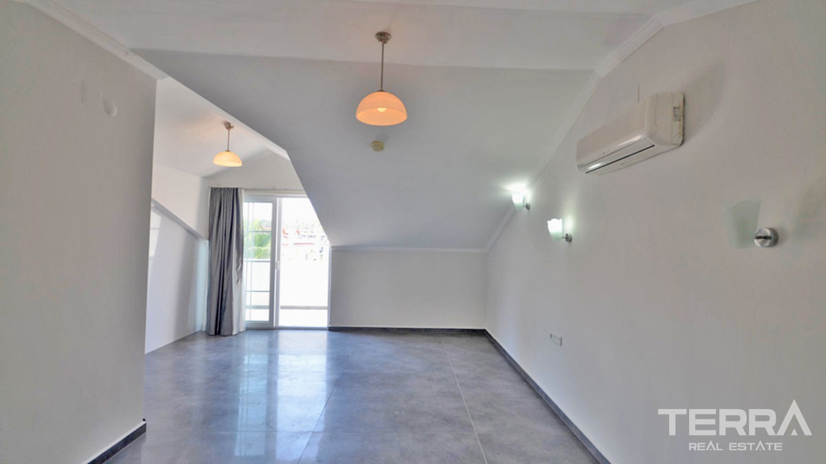 Resale Apartment with Shared Swimming Pool in Fethiye, Caliş - 55081