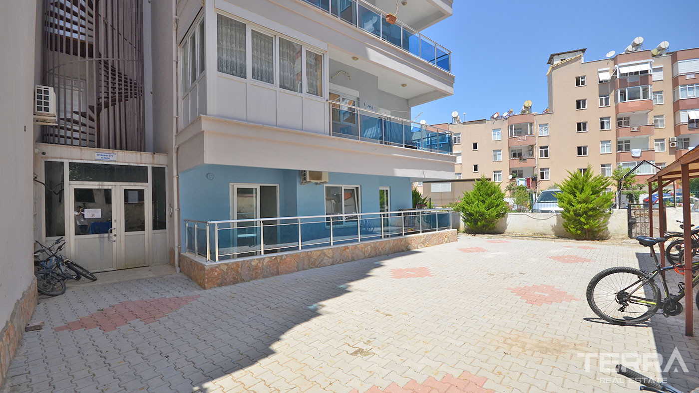 Bargain Apartment Only 500 m from the Beach in Alanya, Oba - 55161