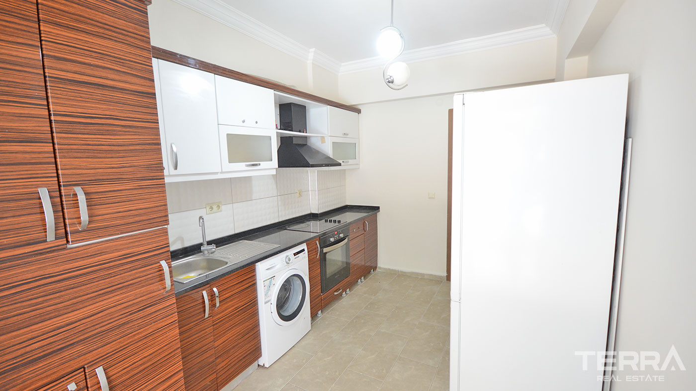 Bargain Apartment Only 500 m from the Beach in Alanya, Oba - 55166