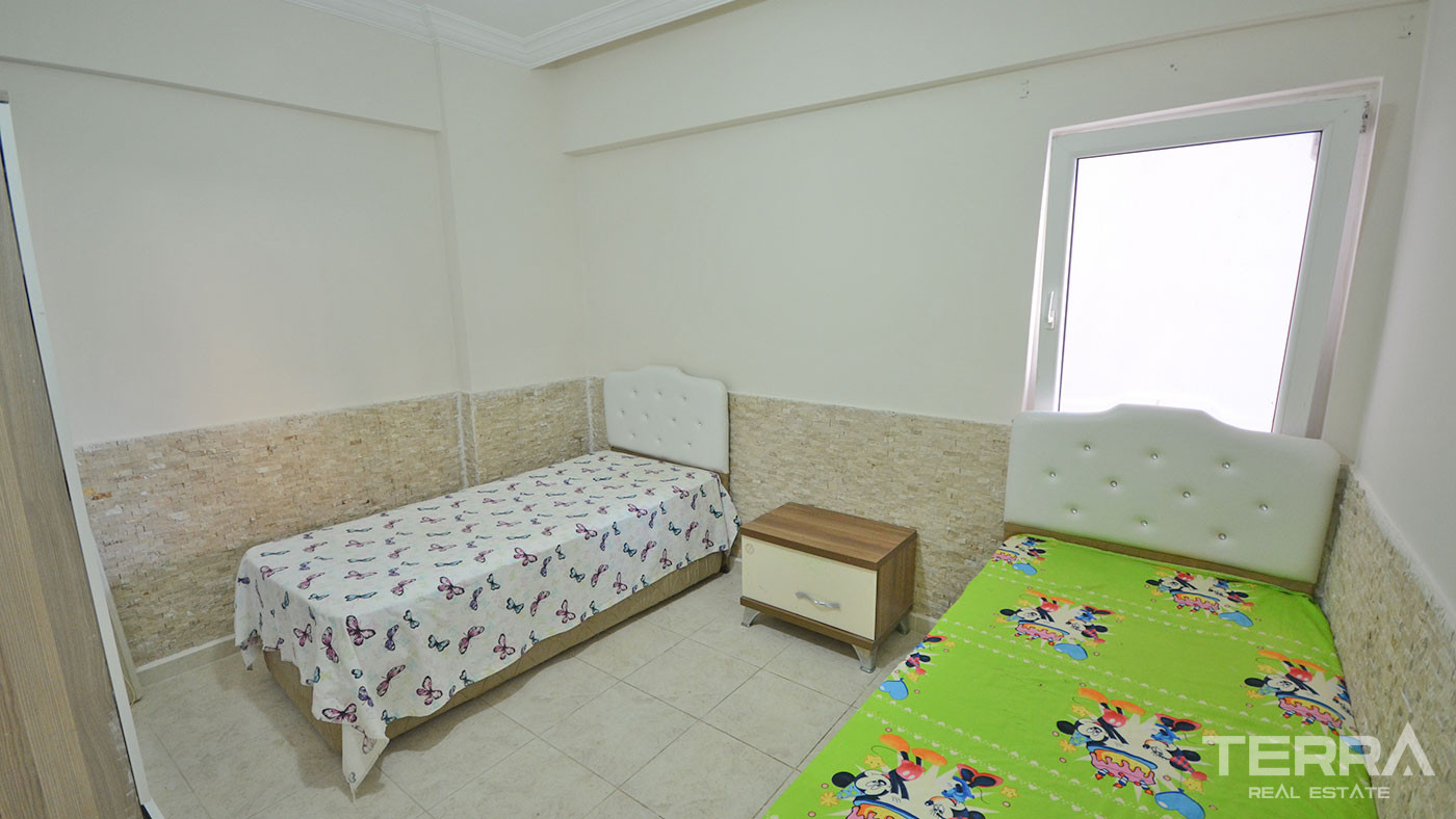 Bargain Apartment Only 500 m from the Beach in Alanya, Oba - 55177